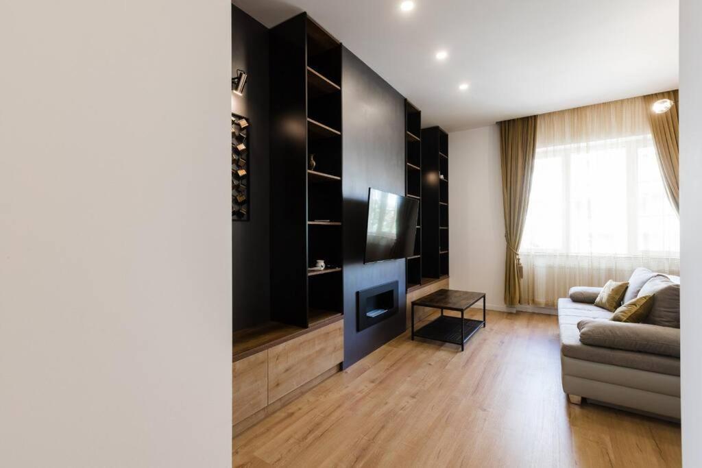Joy City Stay Piatra Craiului 8 Timisoara Luaran gambar