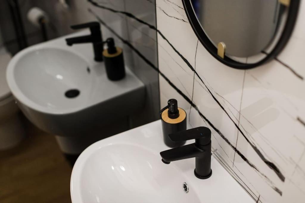 Joy City Stay Piatra Craiului 8 Timisoara Luaran gambar
